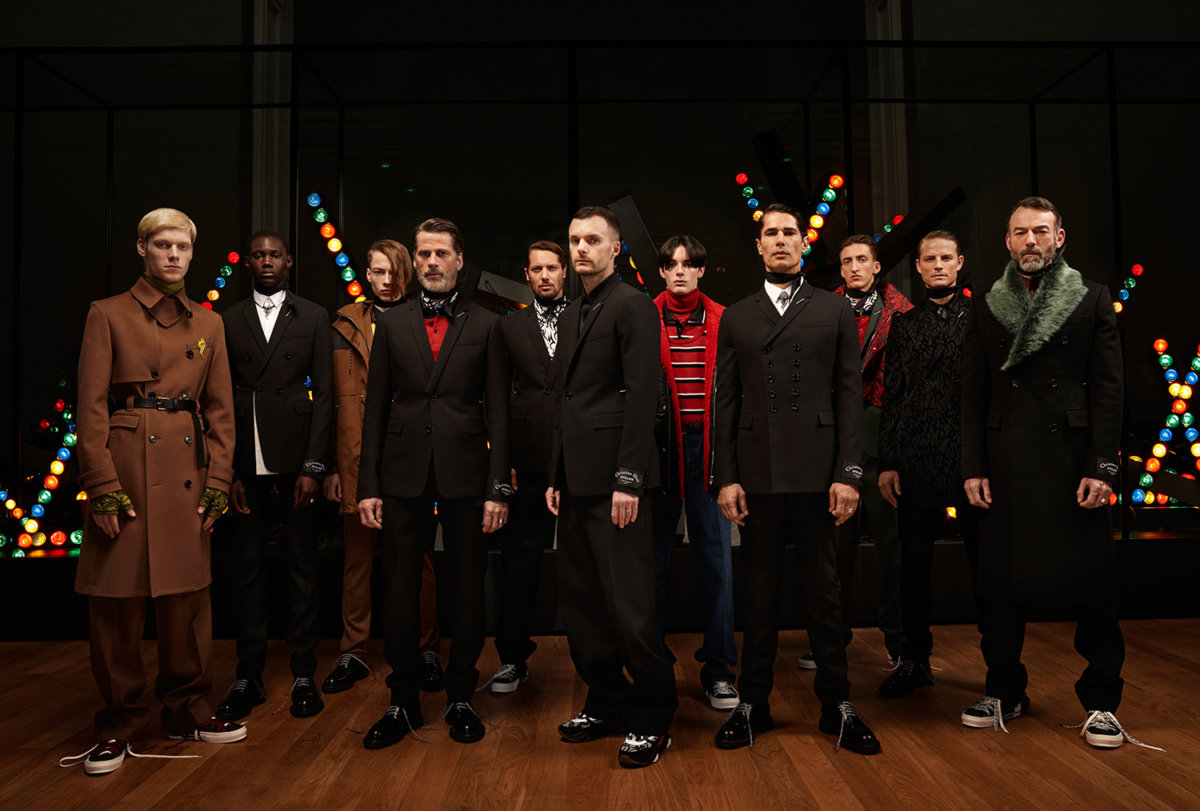 Dior Homme casts 90s male supermodels for his Winter 2018 collection Dior Homme casts 90s male supermodels for his Winter 2018 collection