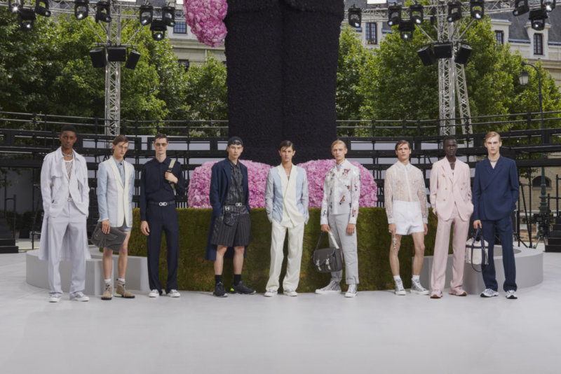 DIOR_MEN_SUMMER_2019_GROUPSHOT_-©-BRETT-LLYOD-1024x683